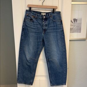 Madewell women’s darted barrel leg jeans size 30
